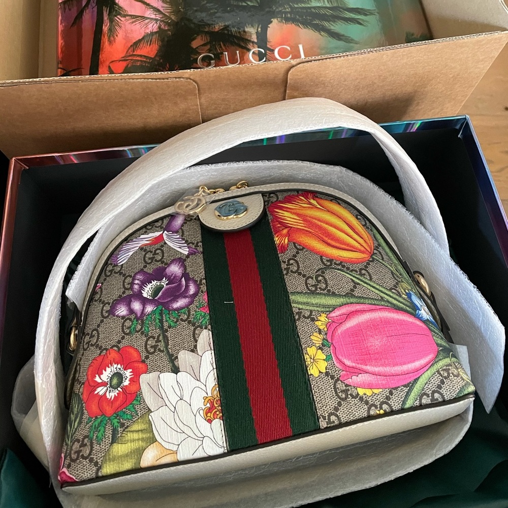 !!SOLD!! BNIB Gucci Small Ophidia Flora Shoulder Bag